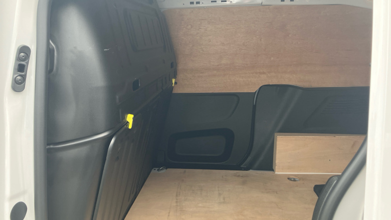 Peugeot Partner Standard Diesel 1.5 BlueHDi 100 Asphalt Van